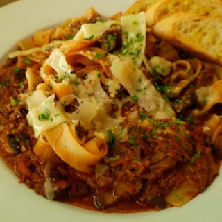PAPPARDELLE W/ BRAISED SHORT RIBS