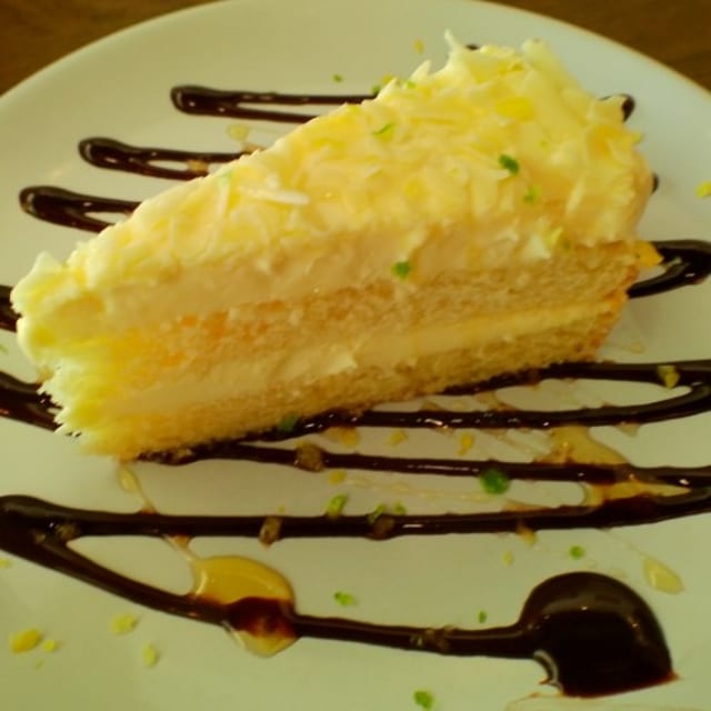 LIMONCELLO MARSCARPONE CAKE.