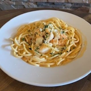GARLIC SHRIMP BUCATINI